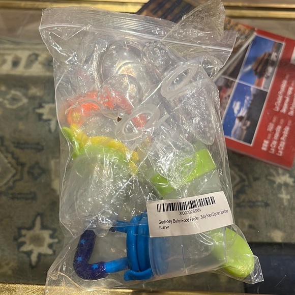 NWT Silicone baby teethers and feeders - Picture 1 of 6